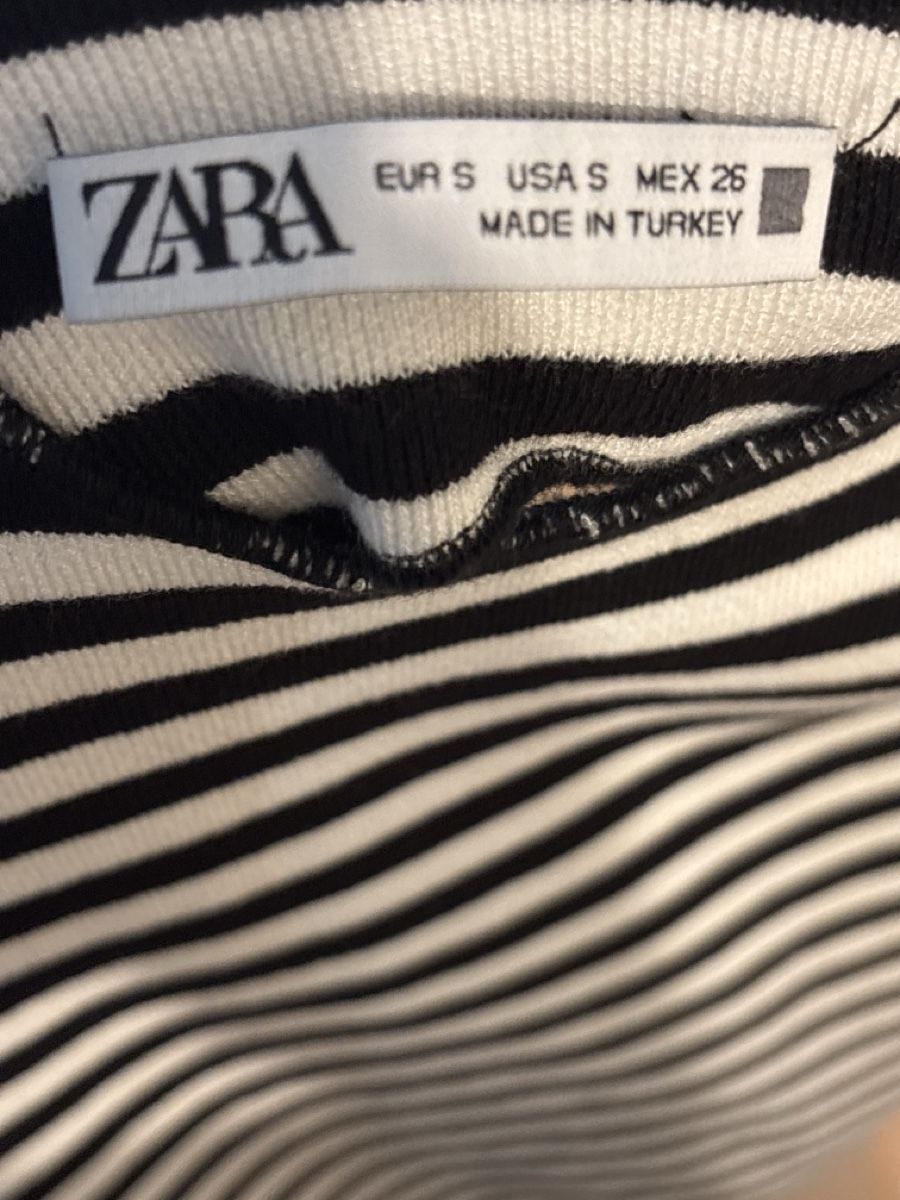 Zara Robes: Gestreiftes Sommerkleid - Zara - S  – Neuf (Voir description) à Buchs ZH par els_mgj9 2