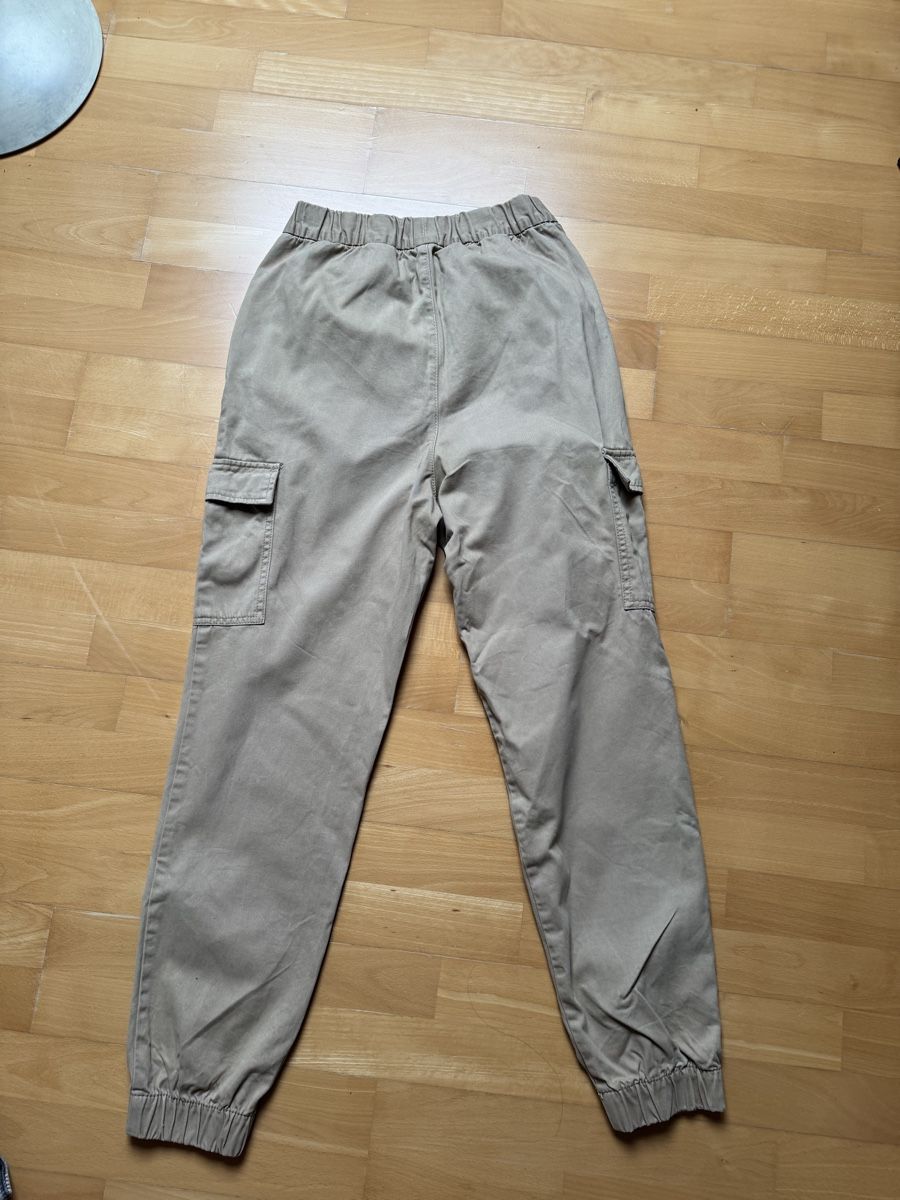Pantalons: Cargohose Gr 36 – D'occasion à Bettlach par valishop