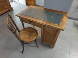 Alter/Antiker Schreibtisch
