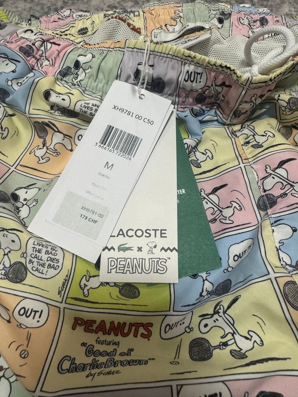 Lacoste Pantaloni: Lacoste x Peanuts Trainingshose Gr. M - Neu – Nuovo e nell'imballaggio originale da Brüttisellen venduto da ThommyK 1