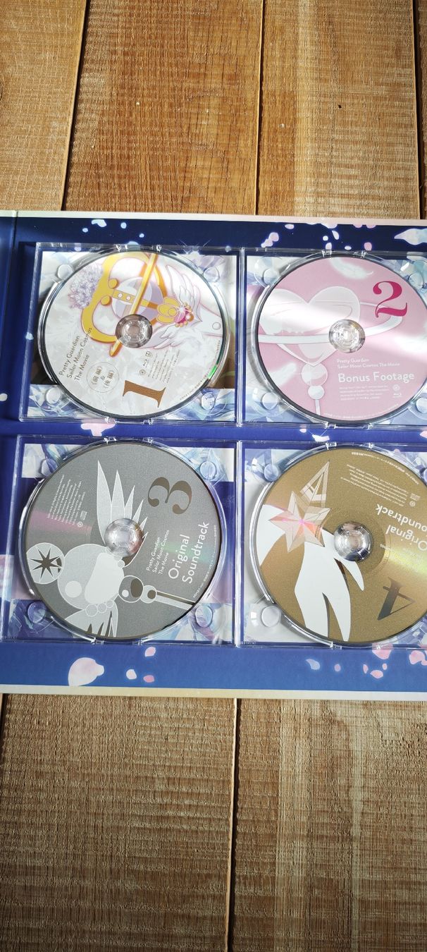 Tutti i DVDs: Sailor Moon Cosmos Movie Blu Ray – Nuovo (secondo la descrizione) da Romanshorn venduto da Gaming-Anime_StoreCH 1