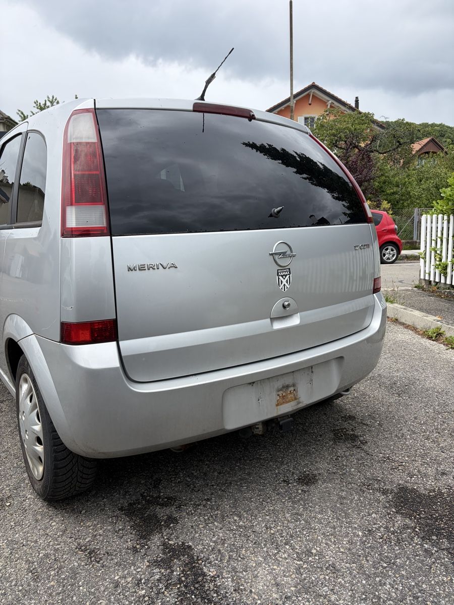 Opel Automobili: Opel Meriva 1.7CDTI 2005 – Usato da Cernier venduto da tom_6qdk 3