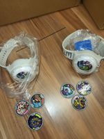 2 Yokai Uhren  plus Sammelordner und 46 Medaillen  K42