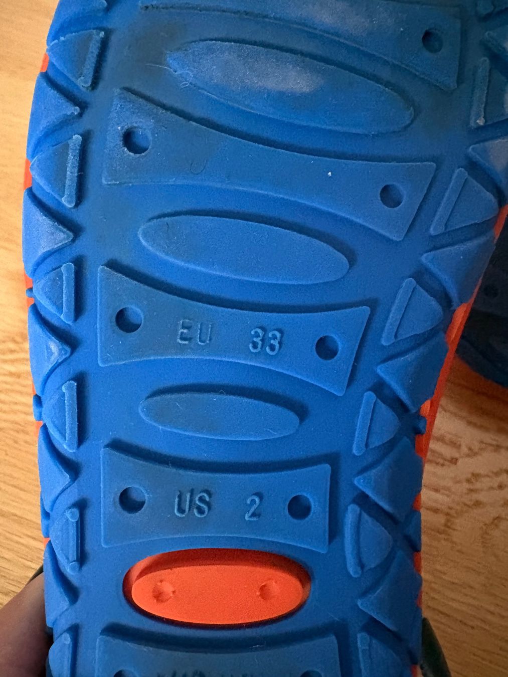 Schuhe für Jungen: Aquaschuhe gr 33 – Gebraucht aus Egg b. Zürich von dalanna 2