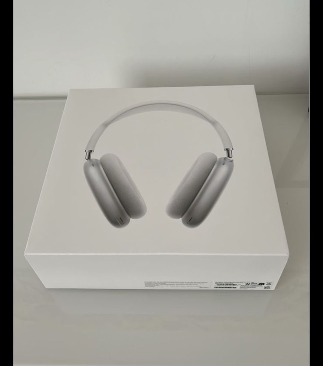 Apple Cuffie: Apple AirPods Max - Silver - Immersive Audio Experience – Nuovo (secondo la descrizione) da Zug venduto da luc_8rvs