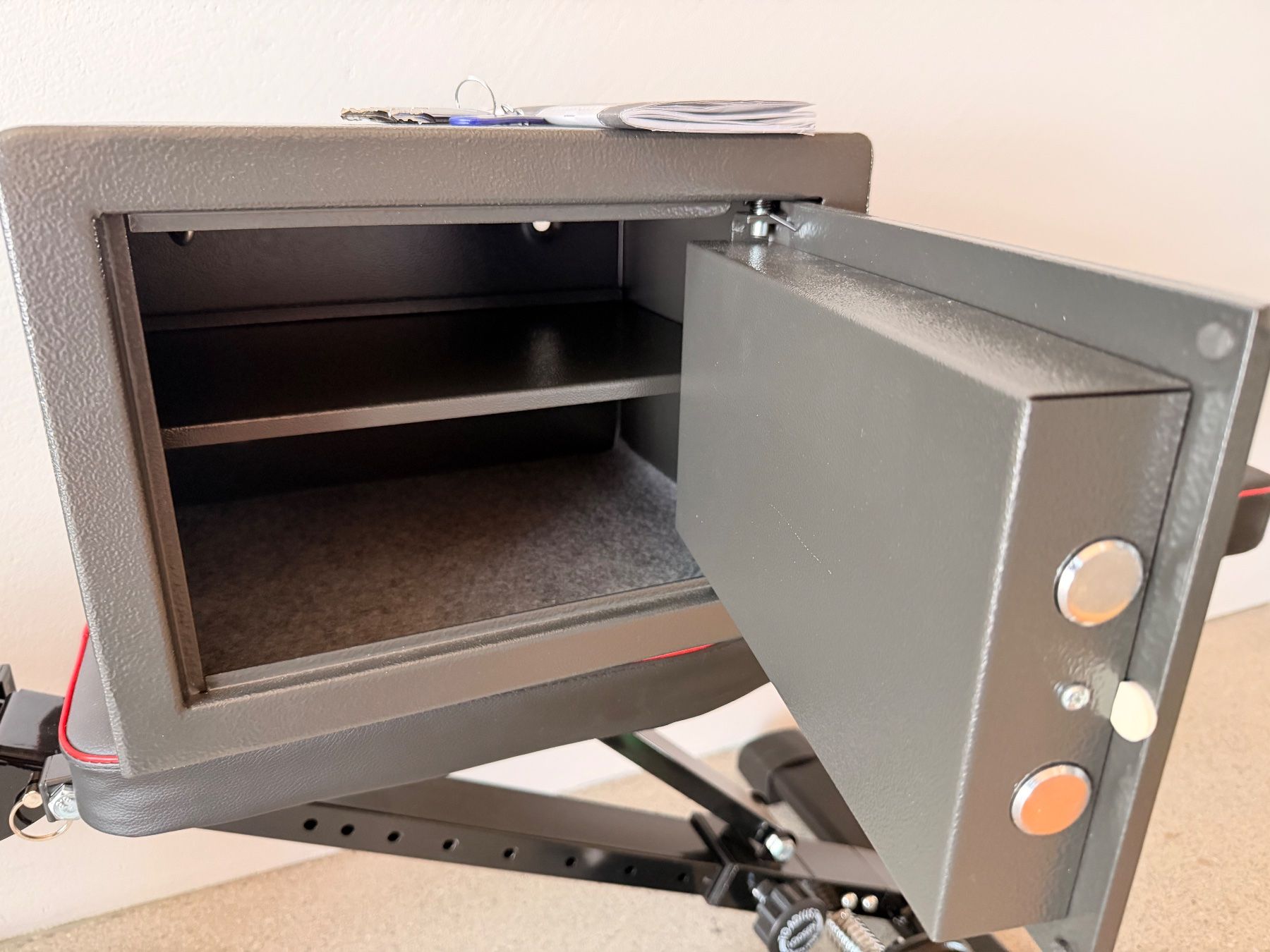 Tresor: Möbeltresor Burg&Wächter PointSafe P2E – Gebraucht aus Baldegg von Swissspeed 2