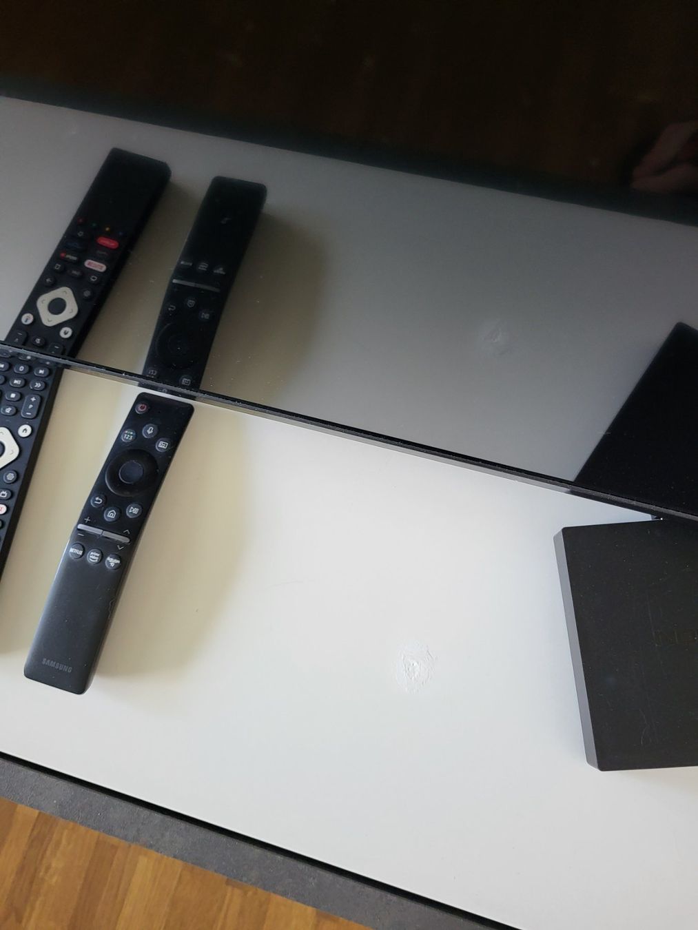 Ikea Mobili TV: Lowboard zu verschenken! – Usato da Benzenschwil venduto da kri_ypt5 2