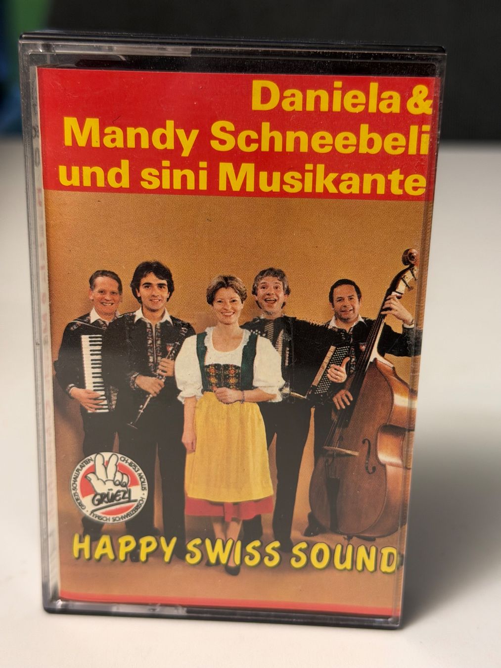 Musicassette: Daniela & Mandy Schneebeli - Happy Swiss Sound - HD23E – Usato da Küsnacht ZH venduto da swisssales.net