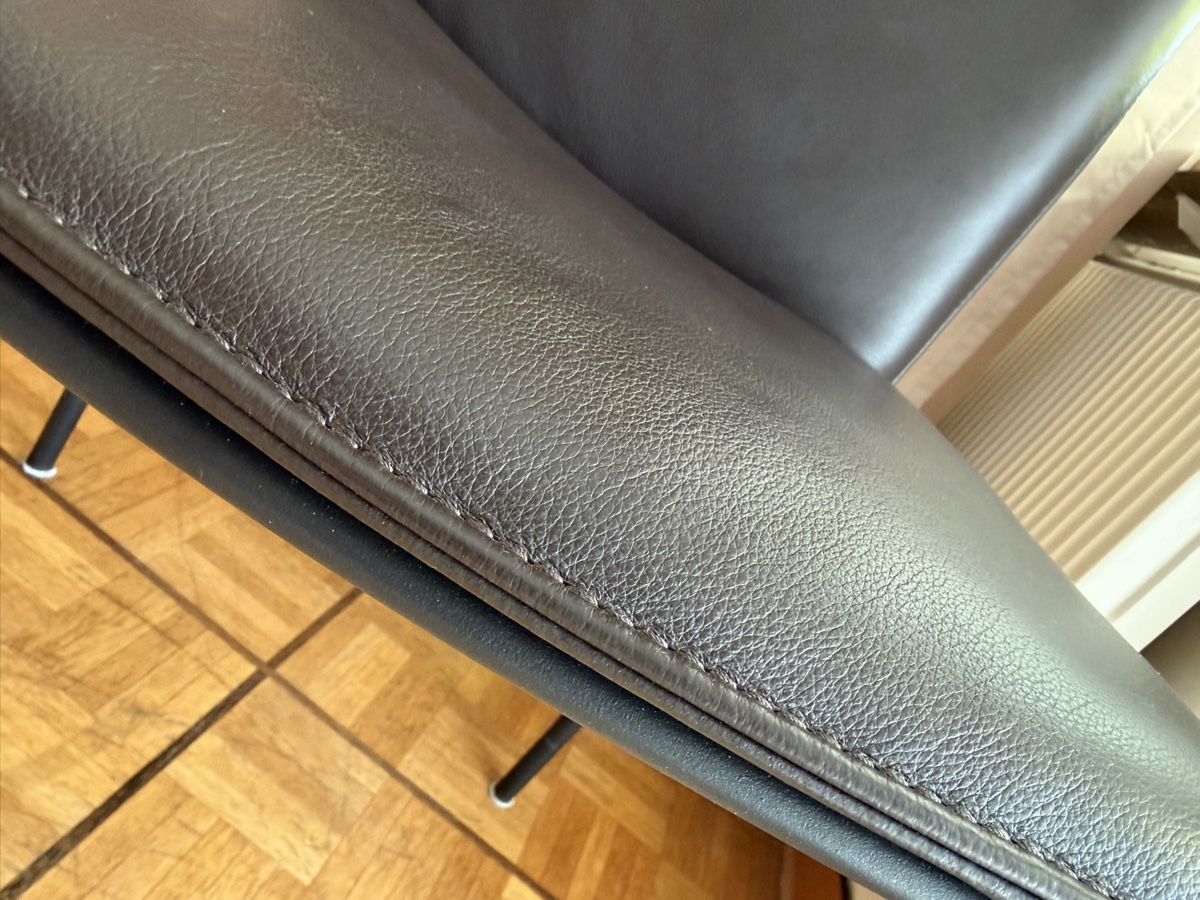 Livique Sedie: Leather Dining chair dark brown  good condition – Usato da Zürich venduto da dor_9l9g 3
