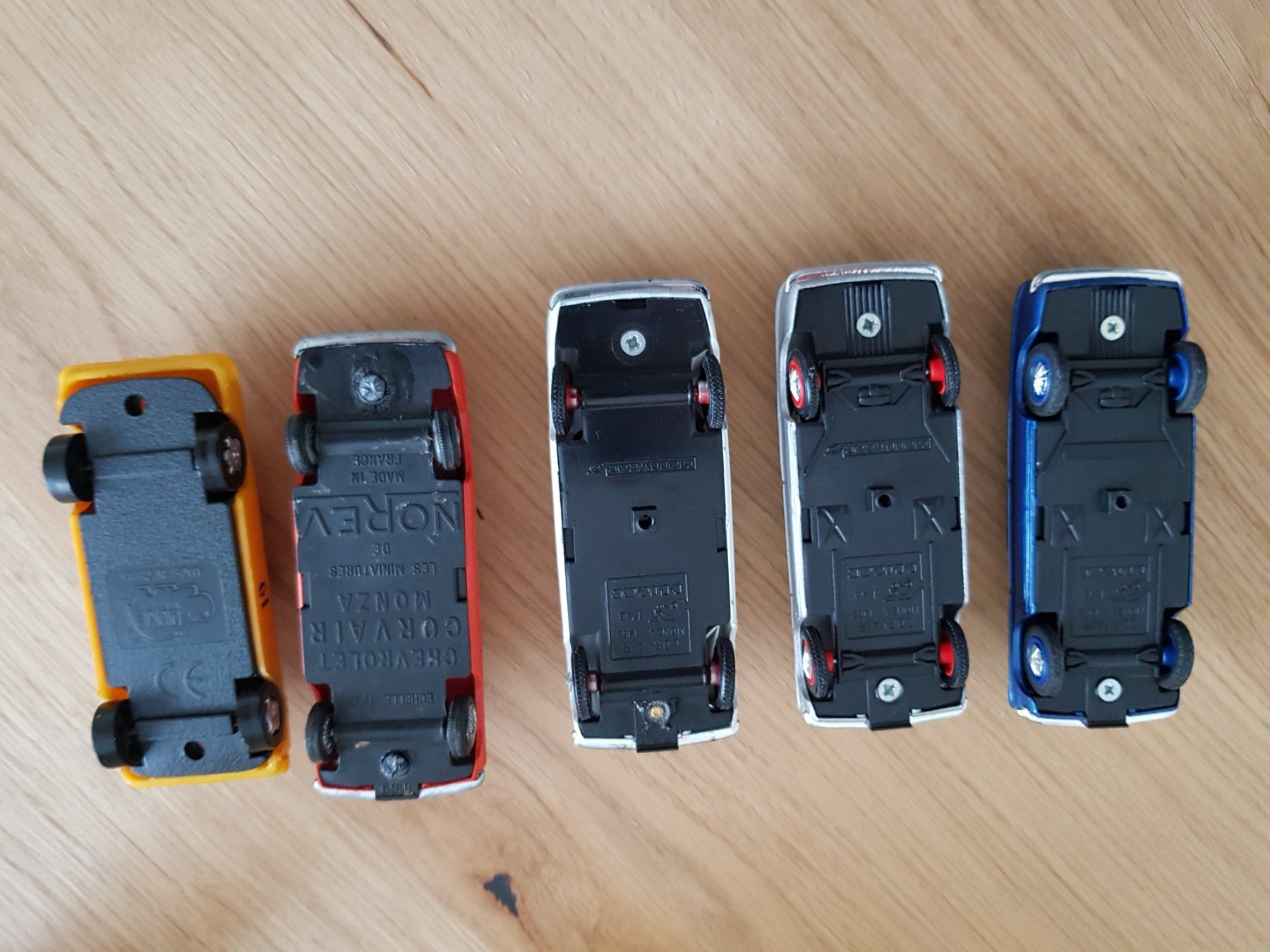 Spielzeuge: Shell Garage mit 5 Corvairs – Gebraucht aus Wetzikon ZH von 65corsa 3