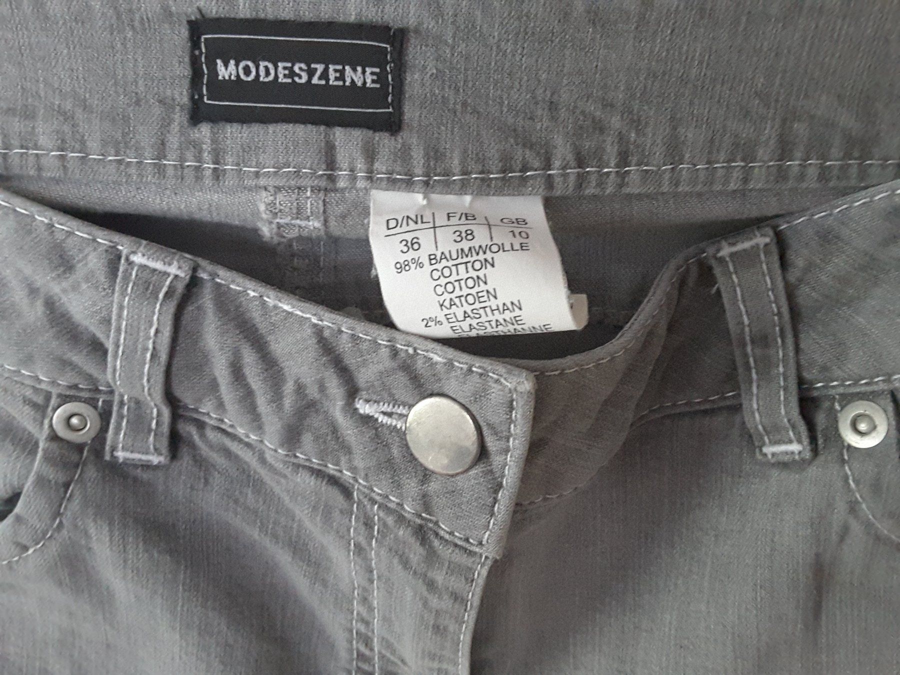 Pantaloni: Damenhosen Gr.36  in 7/8 Länge – Usato da Boppelsen venduto da tigimohrli 1
