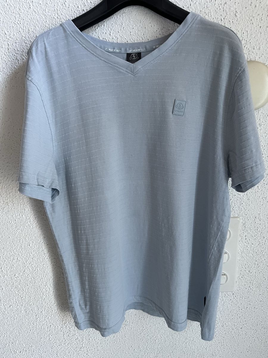 T-shirt: hellblaues T-Shirt - Tom Tompson – Nuovo (secondo la descrizione) da Jonschwil venduto da Julie1696