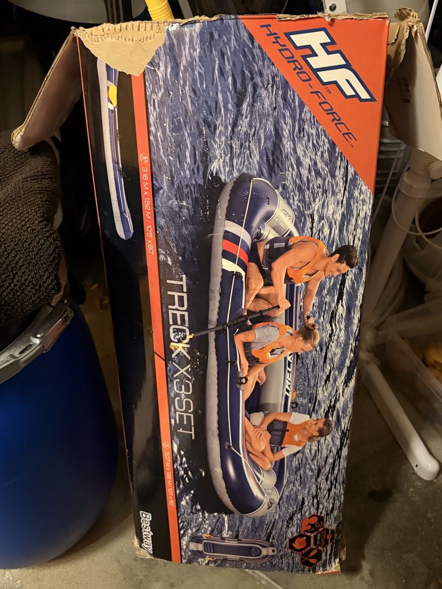 Bestway Bateaux: Hydro-Force TRECKX3SET Schlauchboot neuwertig – D'occasion à St.Gallen par rslalfs