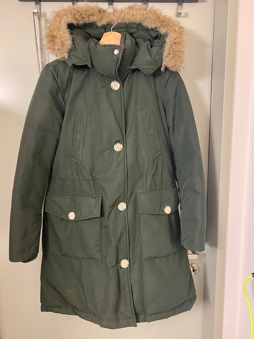 Cappotti: Woolrich Parka – Usato da Schlieren venduto da kaj_xvx7 1