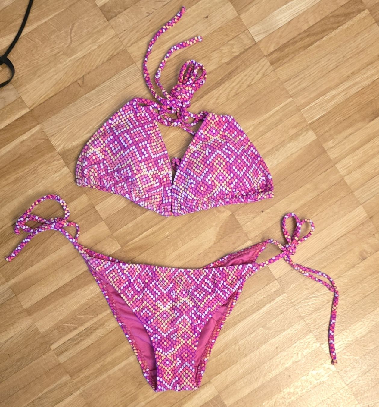Costumi da bagno & Bikini: SECOND HAND Bikini Set gemustert mehrfarbig Grösse XS/S – Usato da Seuzach venduto da Verano_2026 1