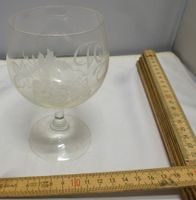 Cognac-Glas mit Eingeätzen Trauben