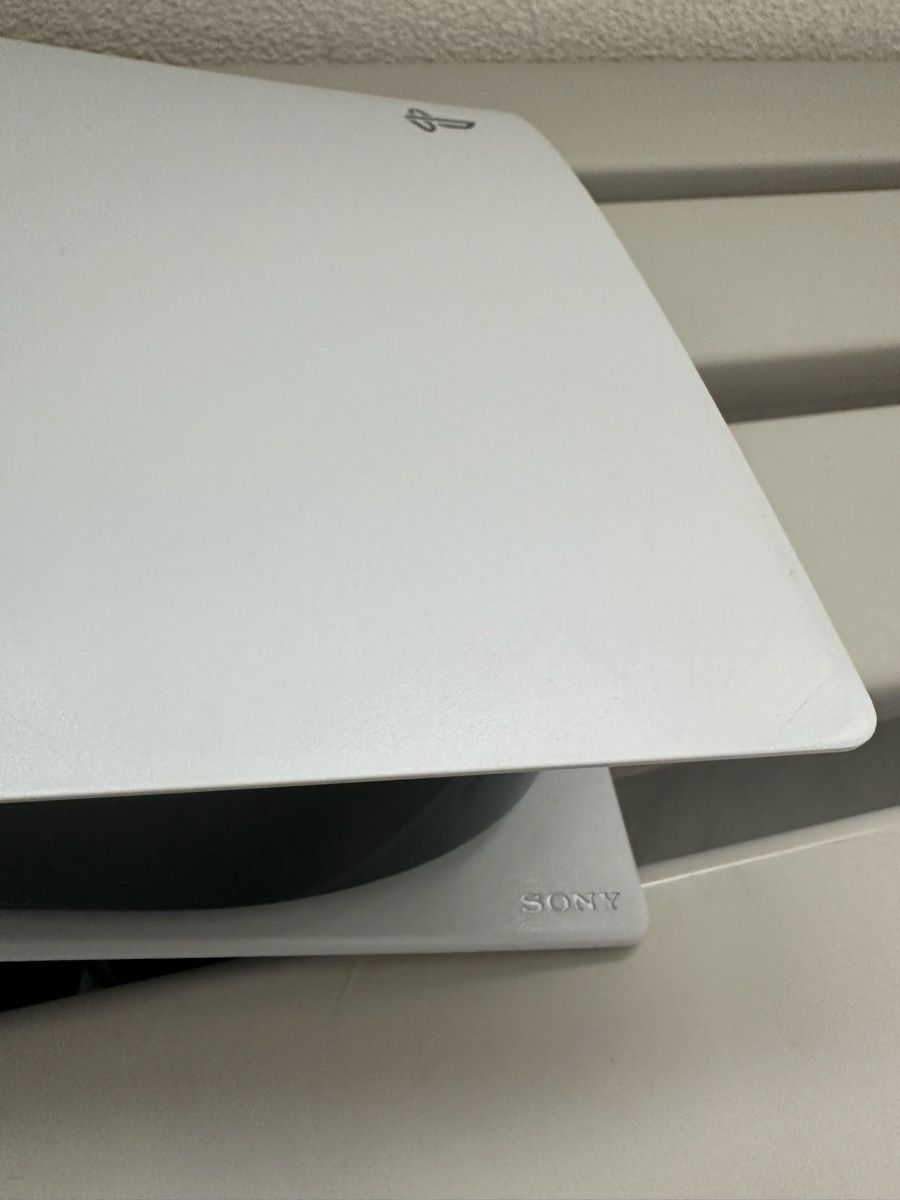 Sony Consoles: Sony PlayStation 5 Konsole – D'occasion à Schöftland par dan_6qd5 2