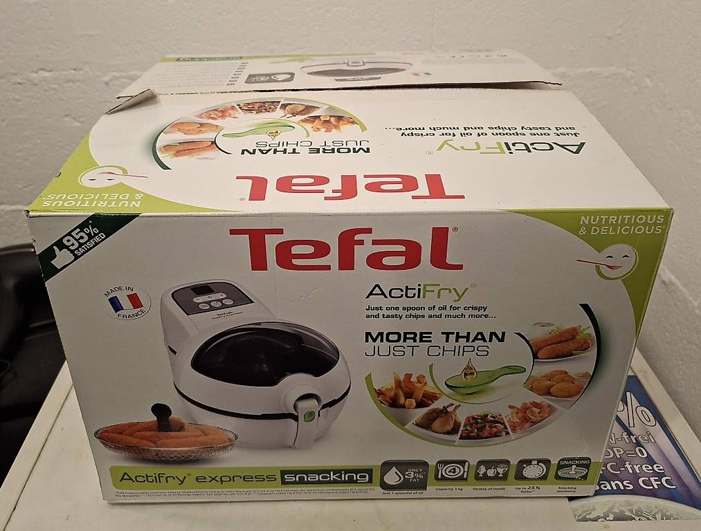 Küchengeräte: Tefal ActiFry Express – Gebraucht aus Orbe von Ptitutu