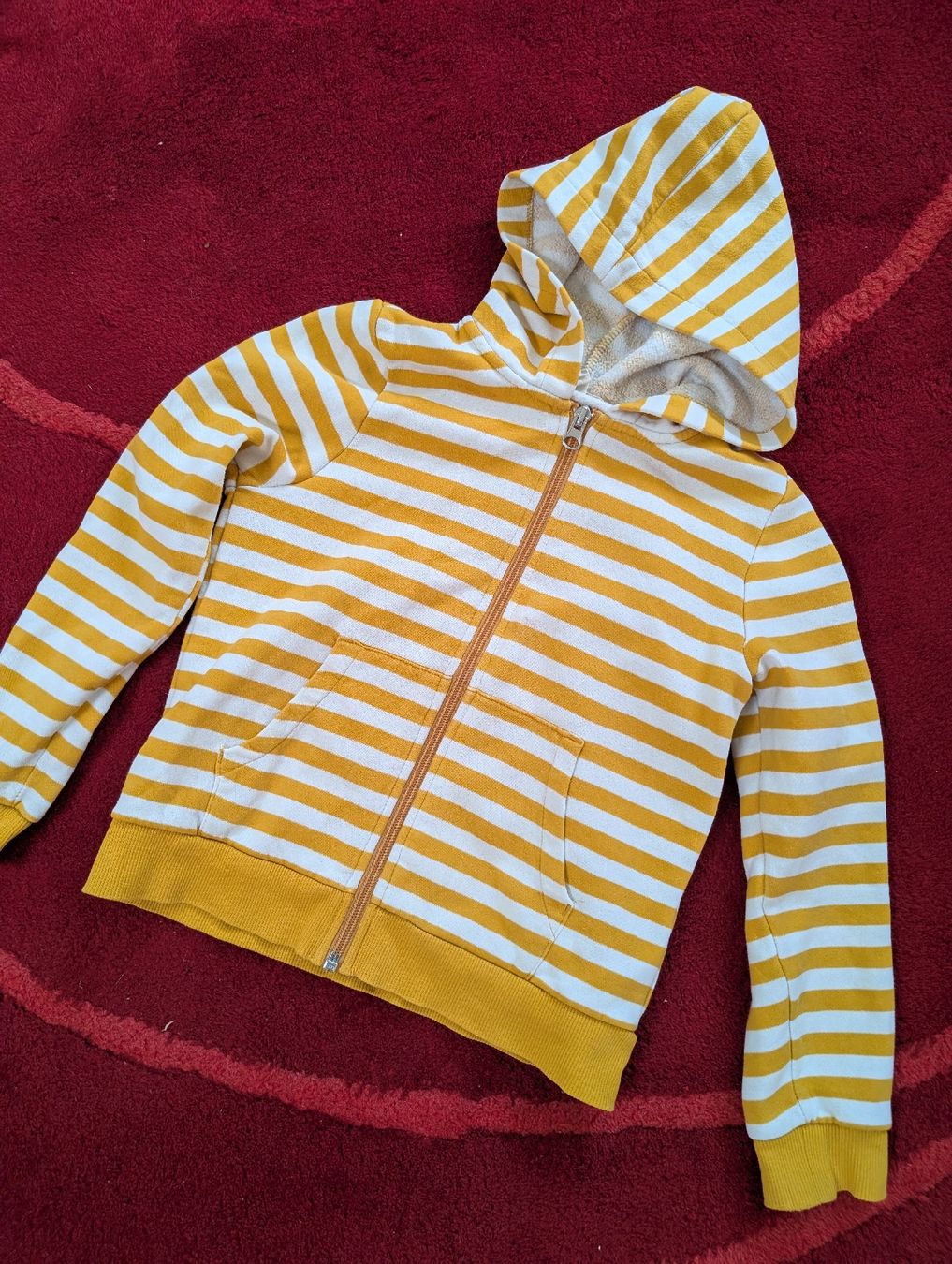 H&M Pullover & Sweatshirts: Jäggli, Gr. 122/128 – Gebraucht aus Winterthur von voan