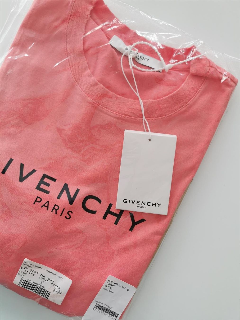 Givenchy T-shirt: GIVENCHY Logo T-Shirt - Coral Gross S – Nuovo e nell'imballaggio originale da Cham venduto da Trendy_Outlet 6