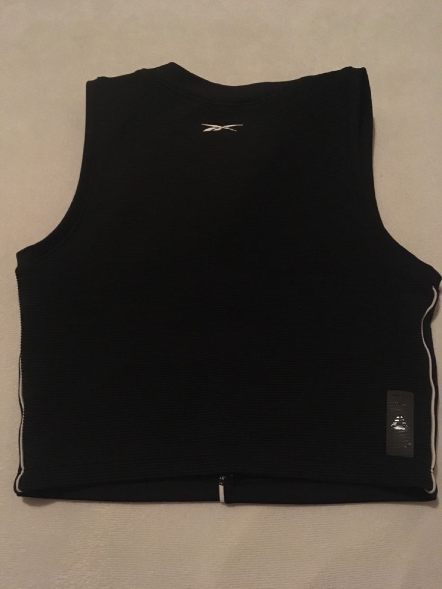 Reebok Tops: Les Mills Top – Gebraucht aus Bassersdorf von secondhand_clothing 2