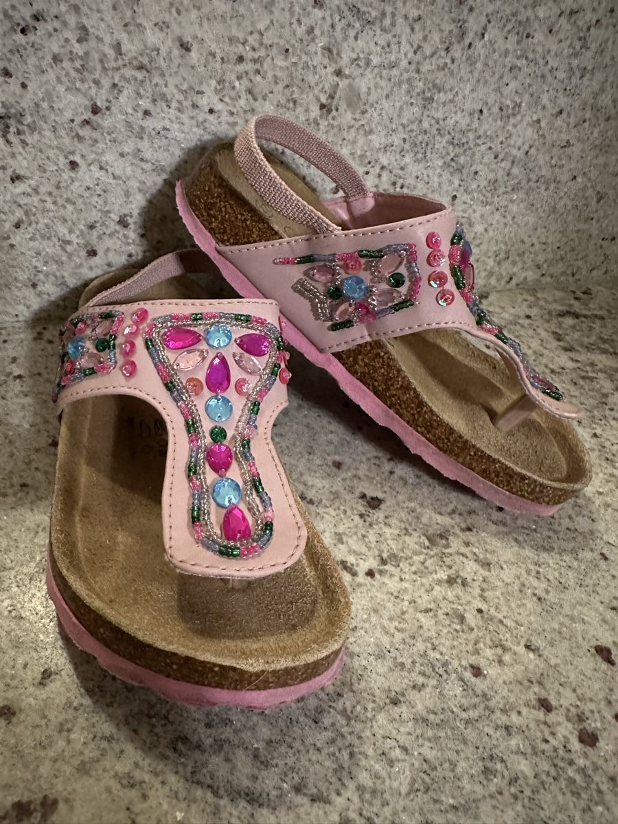 Scarpe per ragazze: Mädchensandalen //27// – Usato da Böckten venduto da ZokaAugust