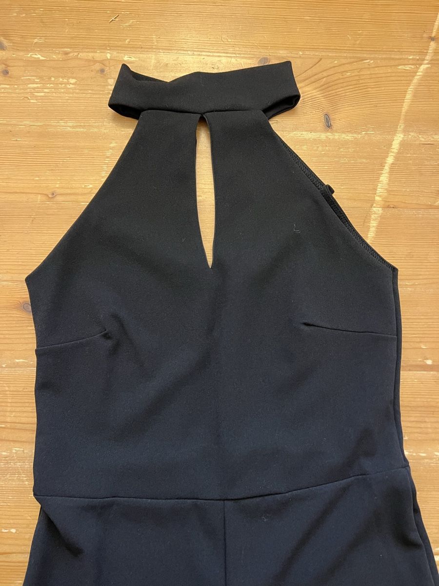 Tute: Missguided Neckholder Jumpsuit Gr. 38 – Usato da Zürich venduto da vallup_9 1
