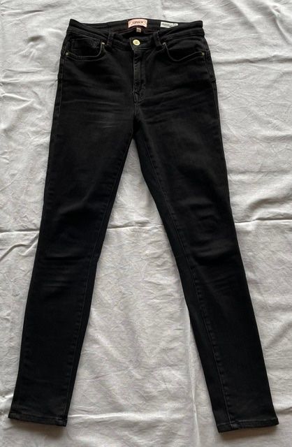 Only Jeans: ONLY Jeans Power PUSH UP Gr. M – Gebraucht aus Safnern von ncm 2