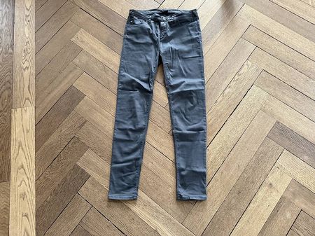 Armani Jeans 29 