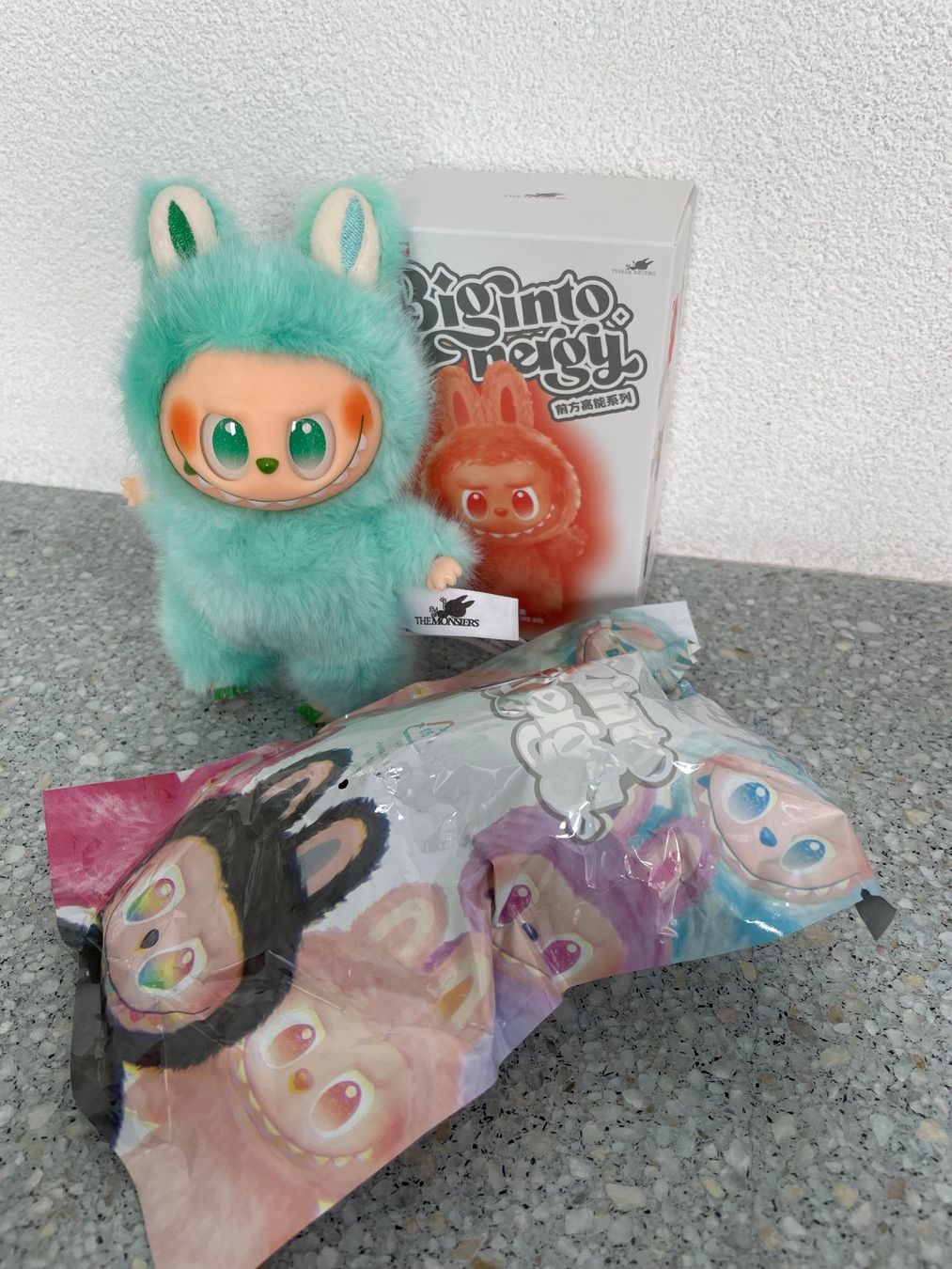 Pop Mart Statuette: Lafufu / Labubu "Big into Energy" The Monsters – Nuovo e nell'imballaggio originale da Schaffhausen venduto da krokodilgena 5