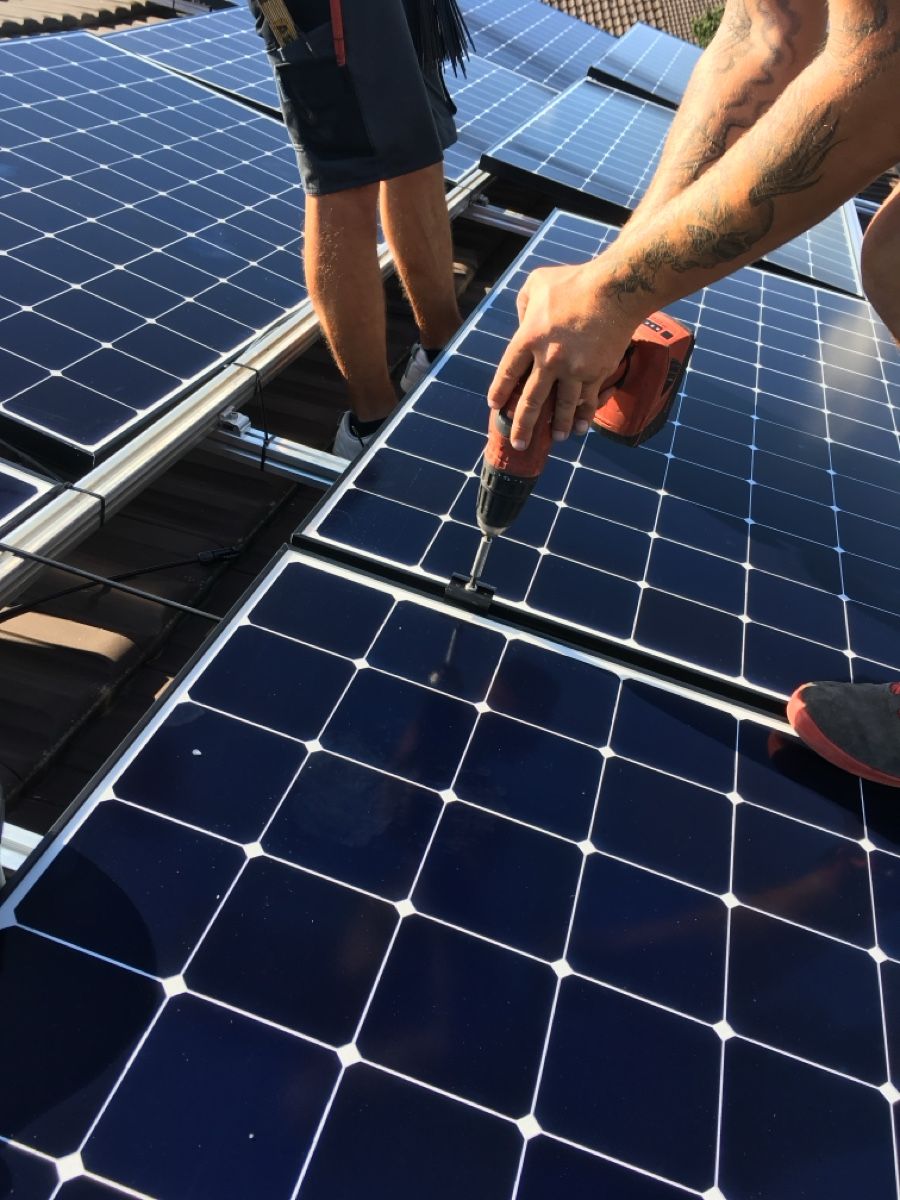 Solargeräte und Solarprodukte: Photovoltaik Anlage – Gebraucht aus Jona von Merchandise