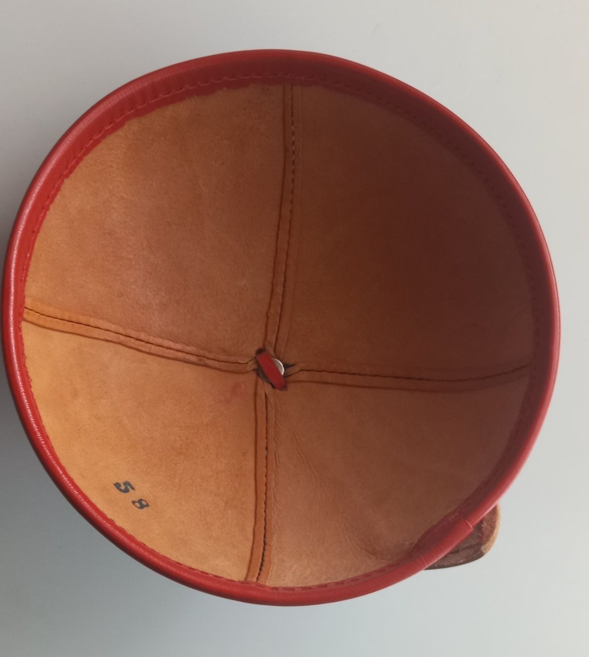 Swiss Chapeaux, bonnets & casquettes: Sennen-Chäppi Leder Grösse 58 – Neuf (Voir description) à Oberembrach par peeeg 1