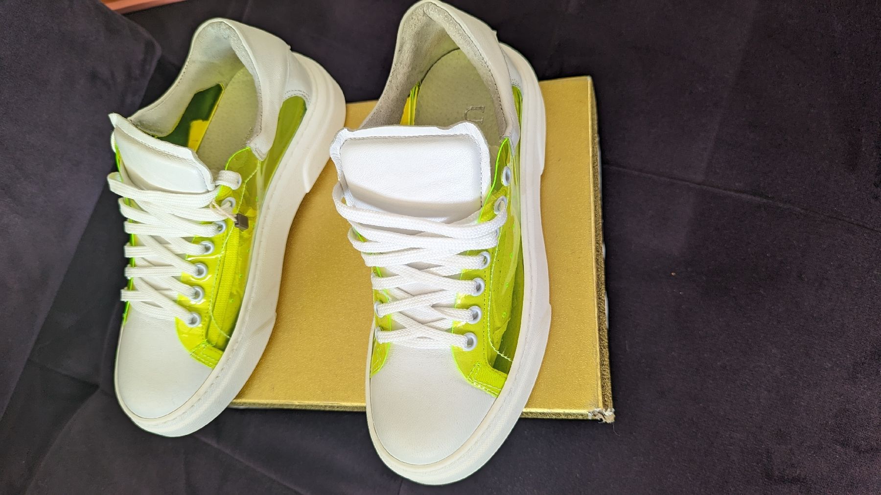 Scarpe da donna: Schuhe Sneakers Gr.36 mit durchschnittlichem Element. – Nuovo (secondo la descrizione) da Winterthur venduto da losa_p966 5