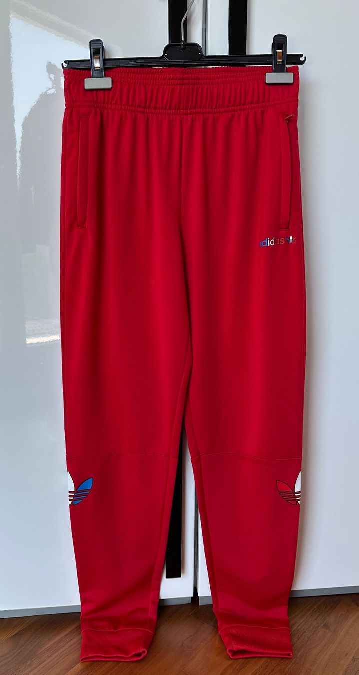 Adidas Pantaloni: Pantalone della tuta Adidas – Usato da Castel San Pietro venduto da Moregi