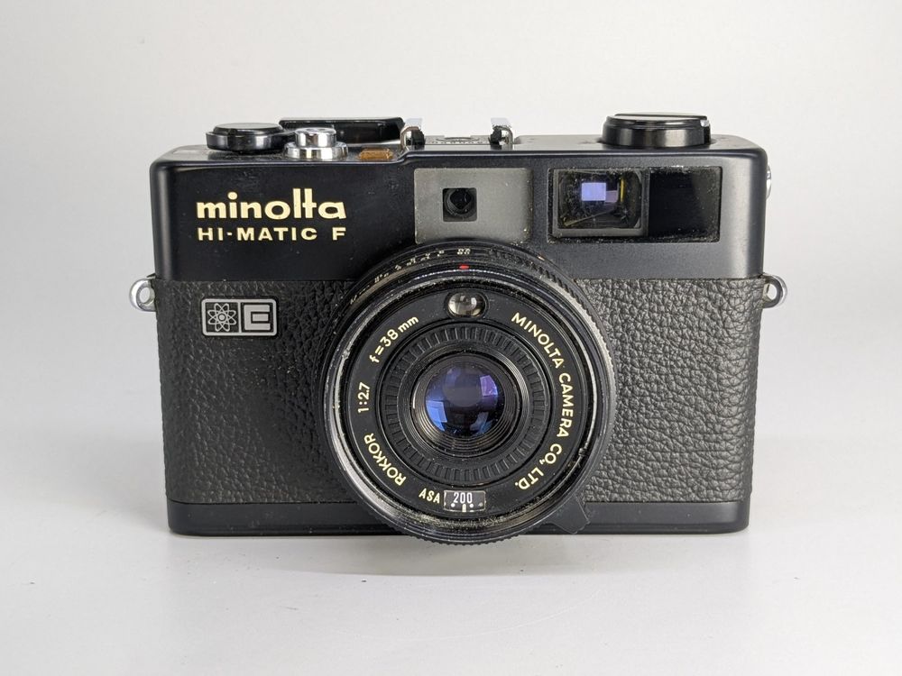 Vintage Minolta Hi-matic AF2 Point and Shoot Camera Set - A Classic