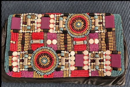 clutch mit aufwendigen perlen/Stickereien, NEU