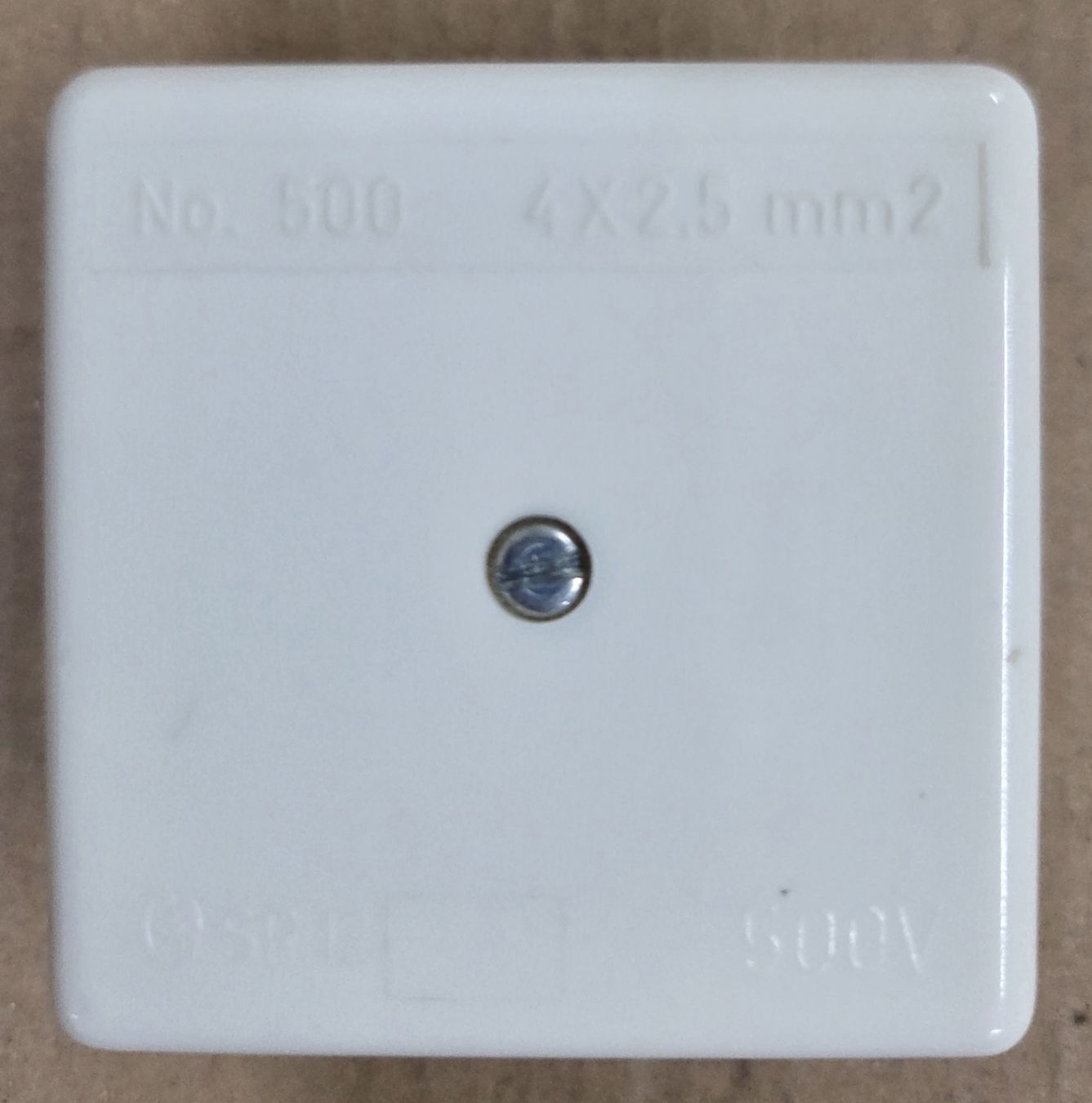 Stromzufuhr: Verteilerdose 4x2,5 mm2 weiss mit Einsätzen neu – Neu (gemäss Beschreibung) aus Kirchberg SG von Bibsli
