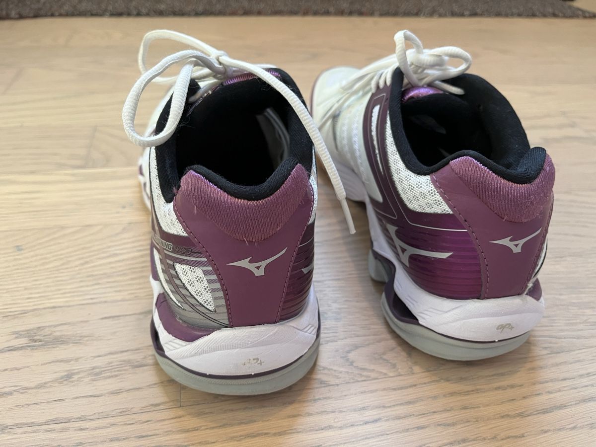 Mizuno Scarpe da donna: Turnschuhe Damen Gr.41 – Usato da Oberuzwil venduto da Kuchli 2