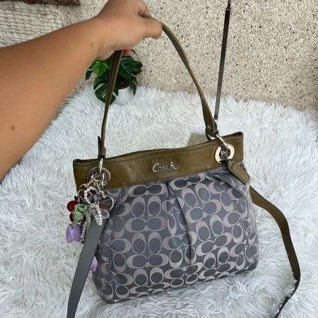 Coach Handtasche mit Logo Muster grau grün 34x30cm