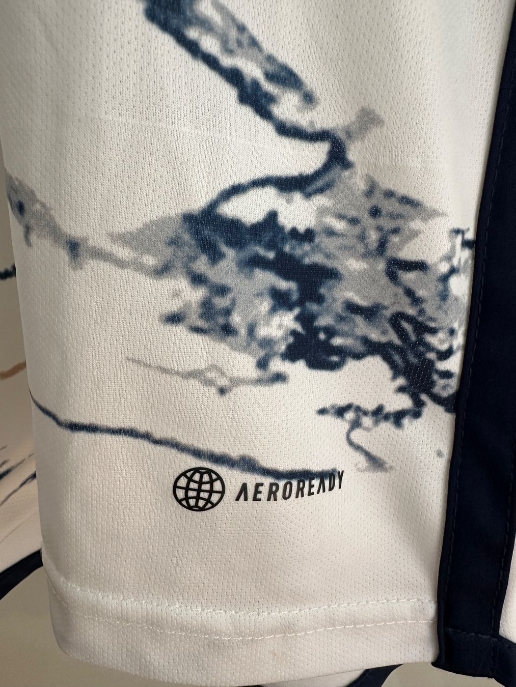 Adidas Canottiere & Pantaloni: ITALIYA trikot G L – Nuovo (secondo la descrizione) da Maienfeld venduto da tobeyl2020 5
