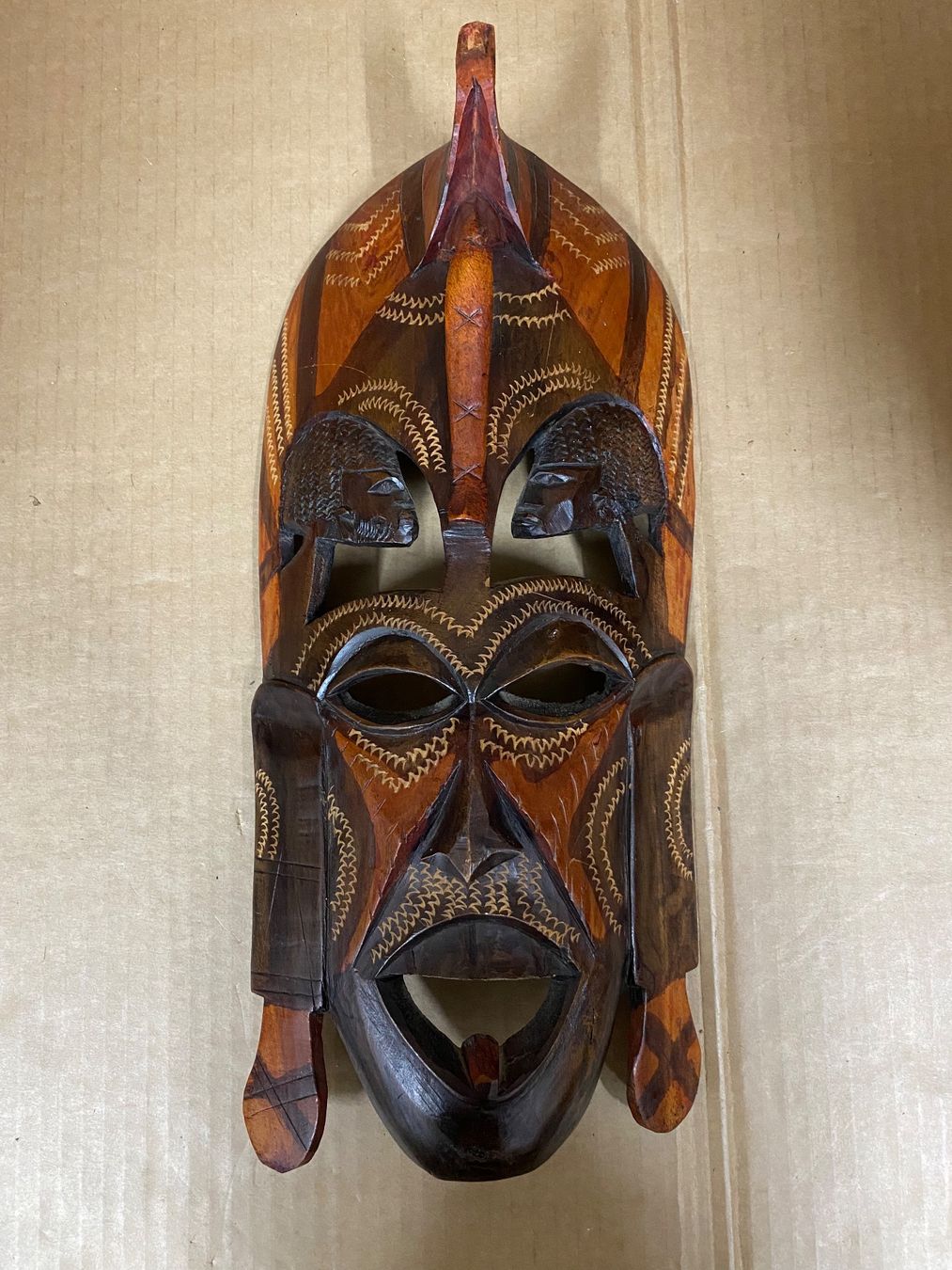 Arte internazionale: Maske Afrika gross – Usato da Eschlikon TG venduto da ArtRec