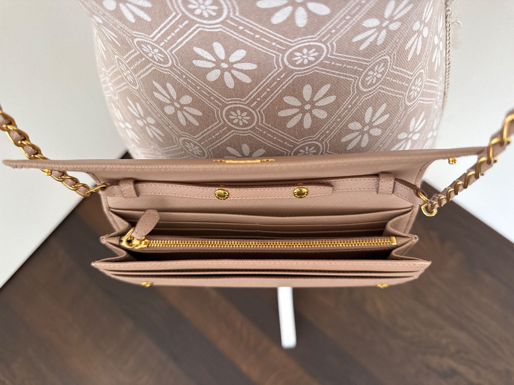 Prada Borse da donna: Prada Wallet on Chain – Nuovo (secondo la descrizione) da Balzers venduto da Lissi57 9