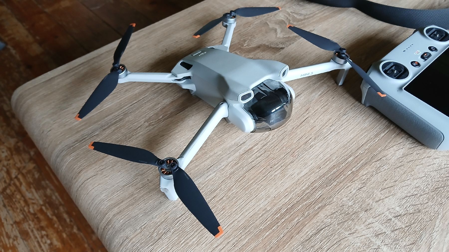 DJI Modellismo RC: DJI Mini 3 mit DJI RC + Fly More Combo – Usato da Alt St. Johann venduto da MountainHusky 5