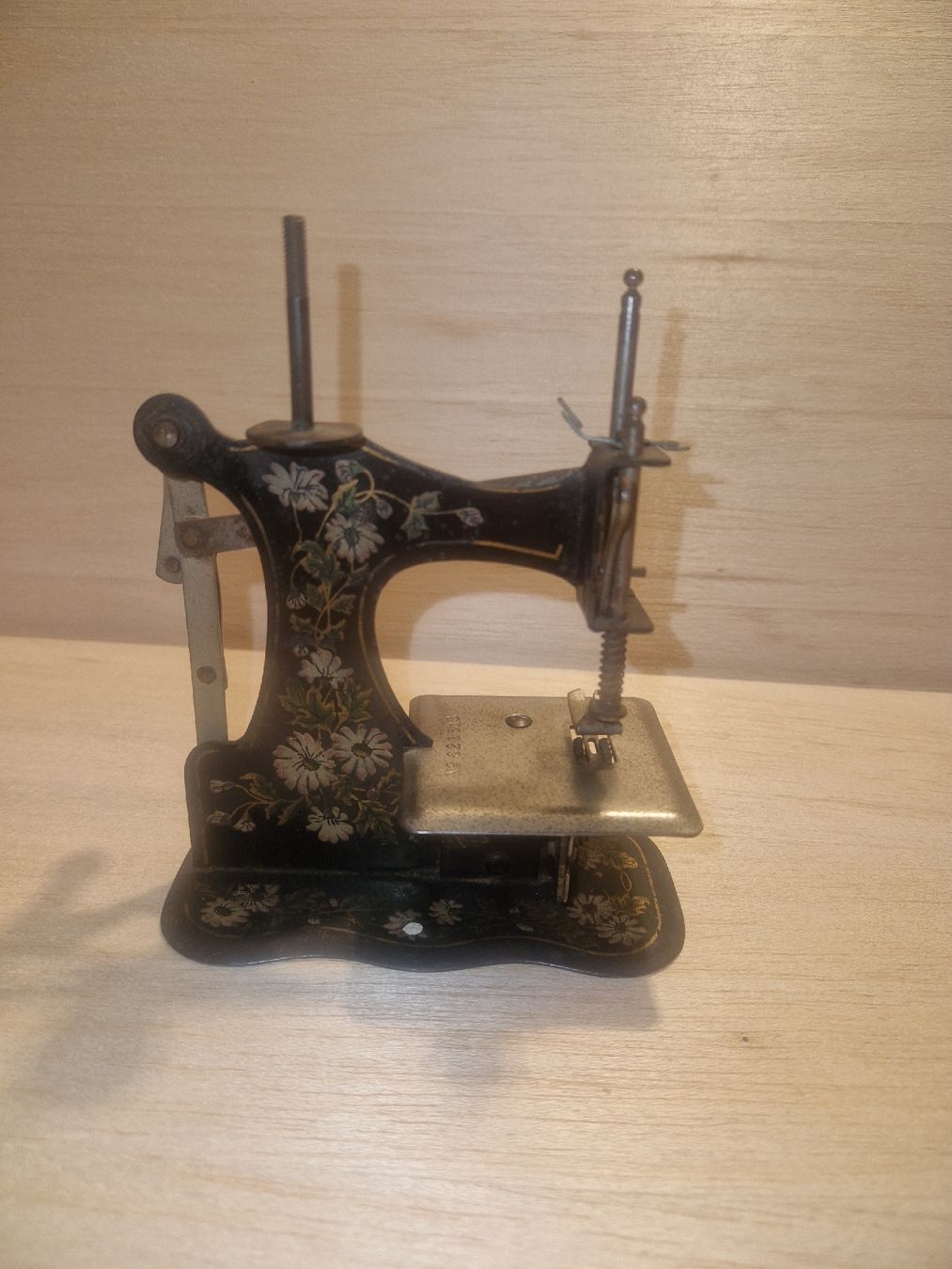 Macchine da cucire: Müller Nr. 1 Kindernähmaschine – Usato da Zofingen venduto da TR1981 2
