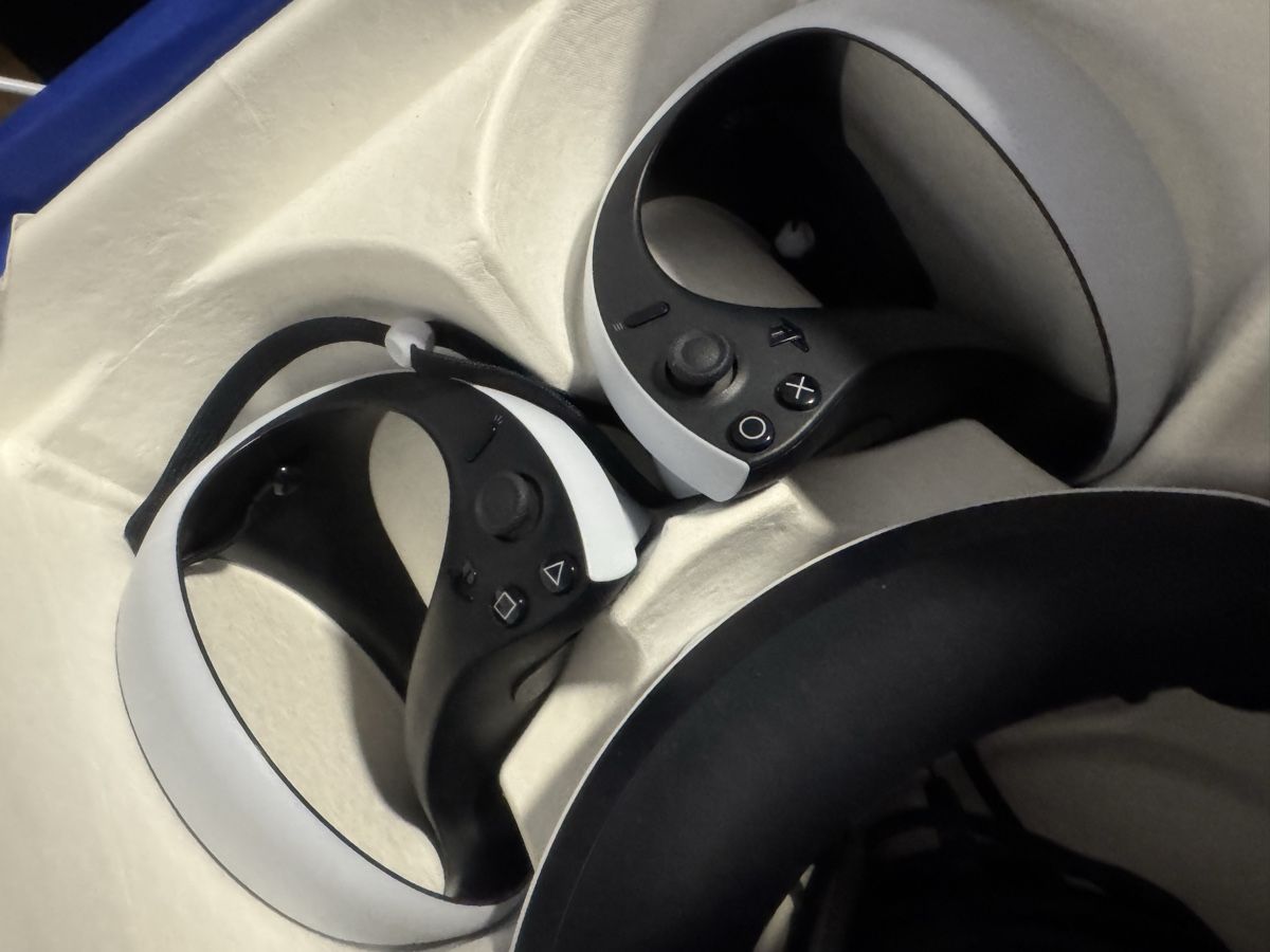 Sony Casco VR: PlayStation VR 2 - PSVR2 - Like New ! – Nuovo (secondo la descrizione) da Henniez venduto da ROCKZILLA 1
