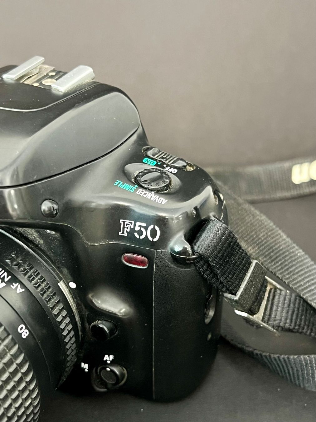 Nikon Fotocamera: Nikon F50 + objectif DX 55-200mm – Usato da Sion venduto da ROBY_ROBY_ROBY 3