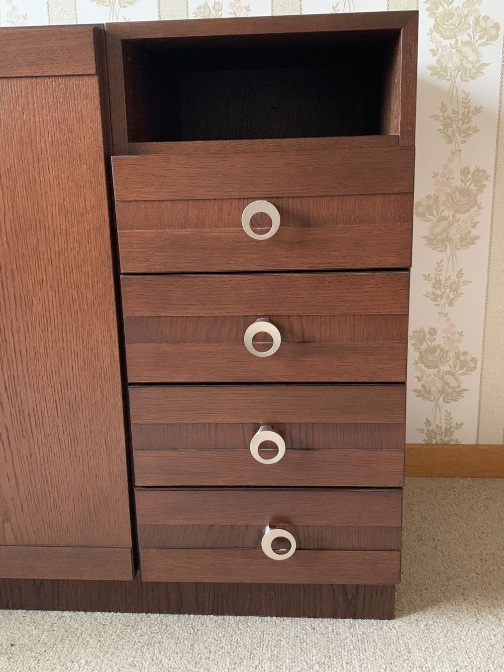 Pfister Cassettiere: Top komfortable Kommode mit Schubladen und Türchen, Möbel – Nuovo (secondo la descrizione) da Auenstein venduto da mar_8mxd 4