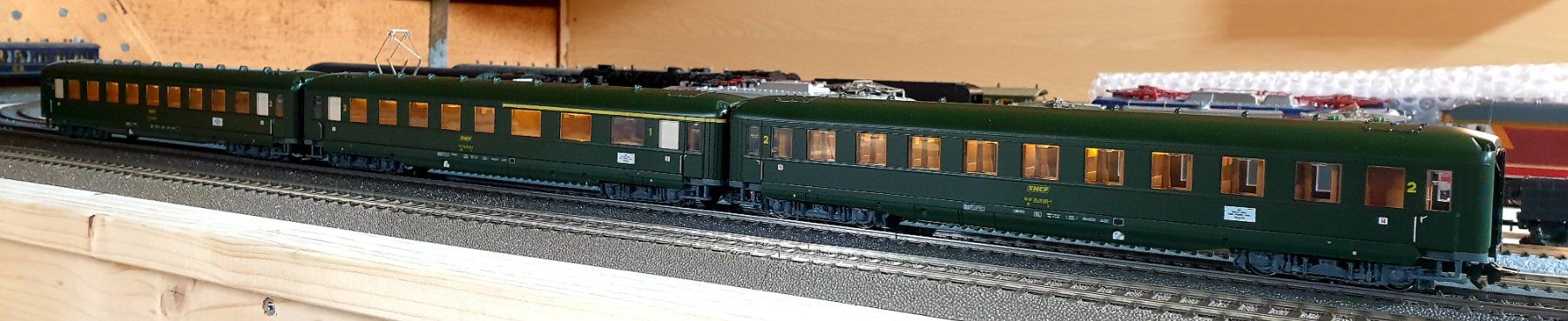 Märklin Modellini di ferrovie: Märklin SNCF Wagenset mit LED 43230 – Nuovo e nell'imballaggio originale da Geroldswil venduto da TopTrain54 2