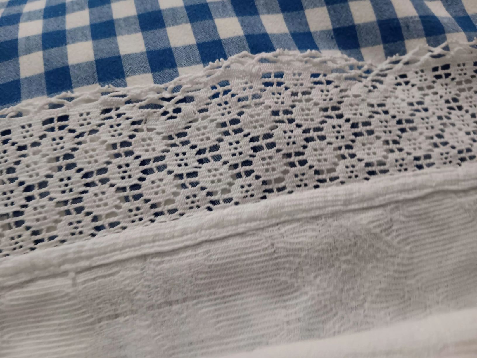 Bettwäsche: piquet bettüberwurf  – Gebraucht aus Ambrì von Maerz87 3