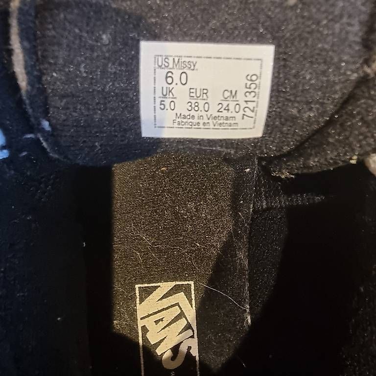 Damenschuhe: Vans winter schuhe gr.38 – Gebraucht aus Bassersdorf von Roman_Ariel 1